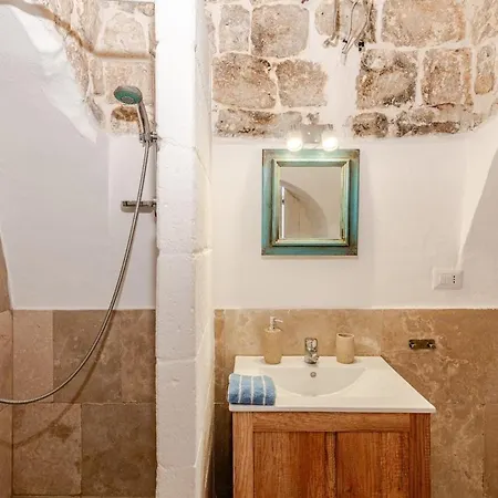 Trullo La Cicala Bianca With Private Swimmingpool San Michele Salentino