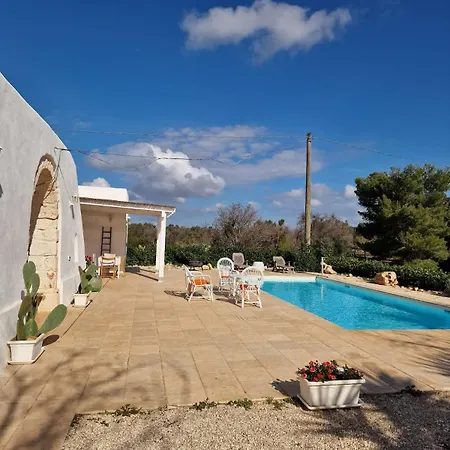 Trullo La Cicala Bianca With Private Swimmingpool * San Michele Salentino
