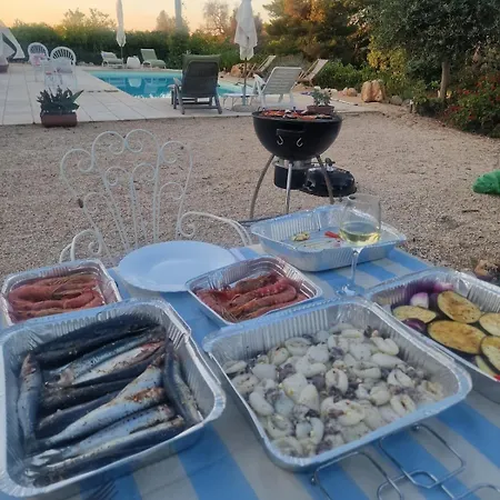 Trullo La Cicala Bianca With Private Swimmingpool Βίλα