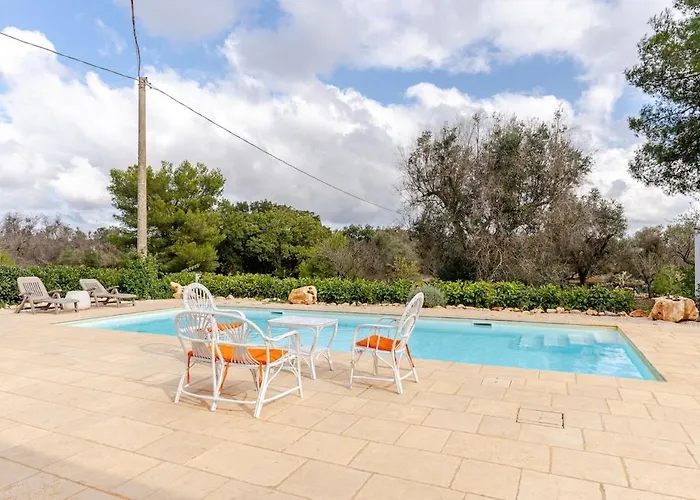 Trullo La Cicala Bianca With Private Swimmingpool Villa