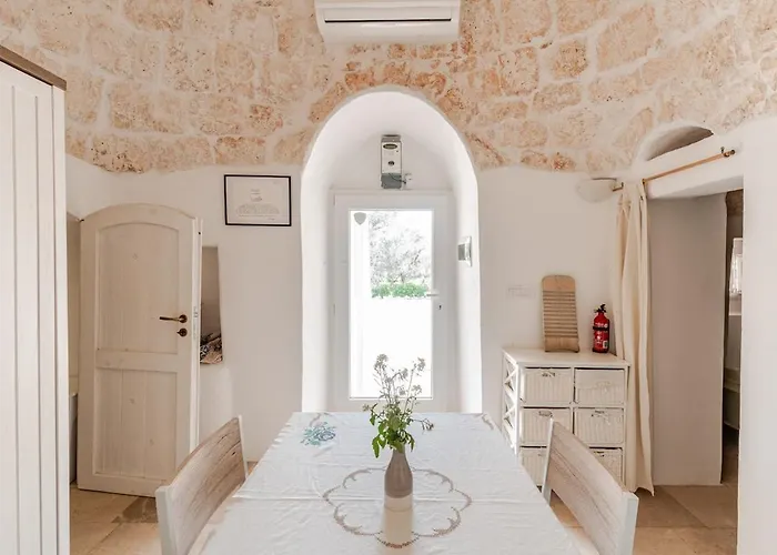 Villa Trullo La Cicala Bianca With Private Swimmingpool