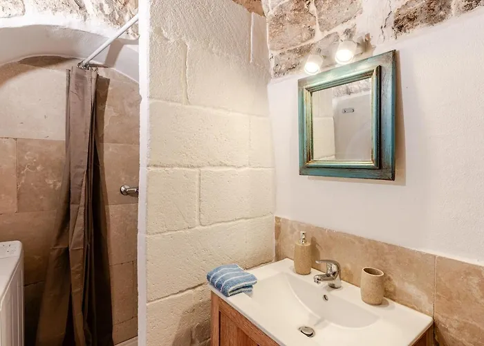 Trullo La Cicala Bianca With Private Swimmingpool Villa