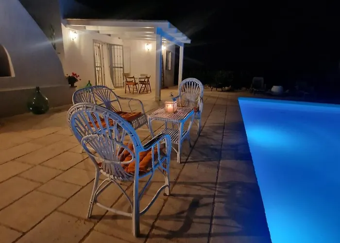 Trullo La Cicala Bianca With Private Swimmingpool Villa *