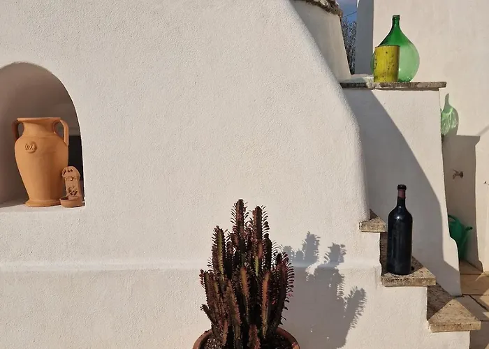 Trullo La Cicala Bianca With Private Swimmingpool San Michele Salentino