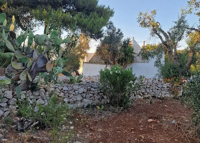 Trullo La Cicala Bianca With Private Swimmingpool Villa *