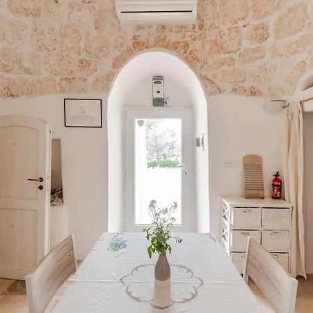 Villa Trullo La Cicala Bianca With Private Swimmingpool