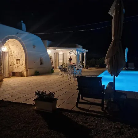 Trullo La Cicala Bianca With Private Swimmingpool 圣米凯莱萨伦蒂诺