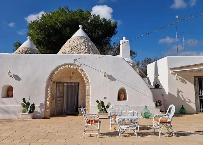 Trullo La Cicala Bianca With Private Swimmingpool